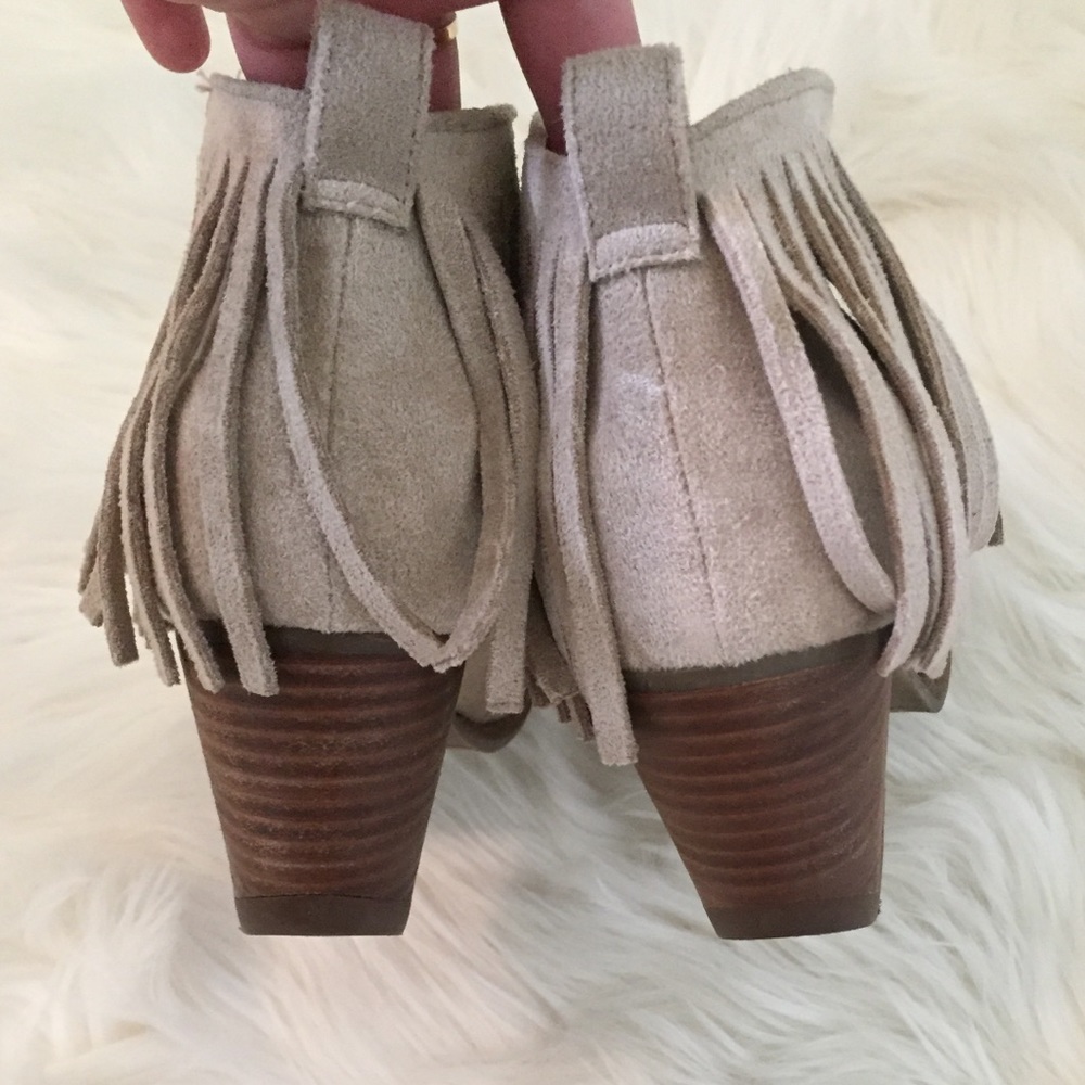 💗SALE💗 Worn once- suede tassel booties - Picture 3 of 6